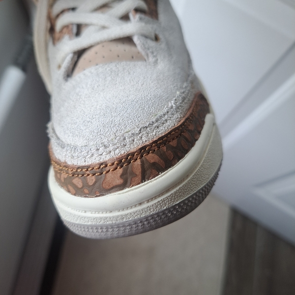 Boys Jordan Retros🤎 - Picture 7 of 15